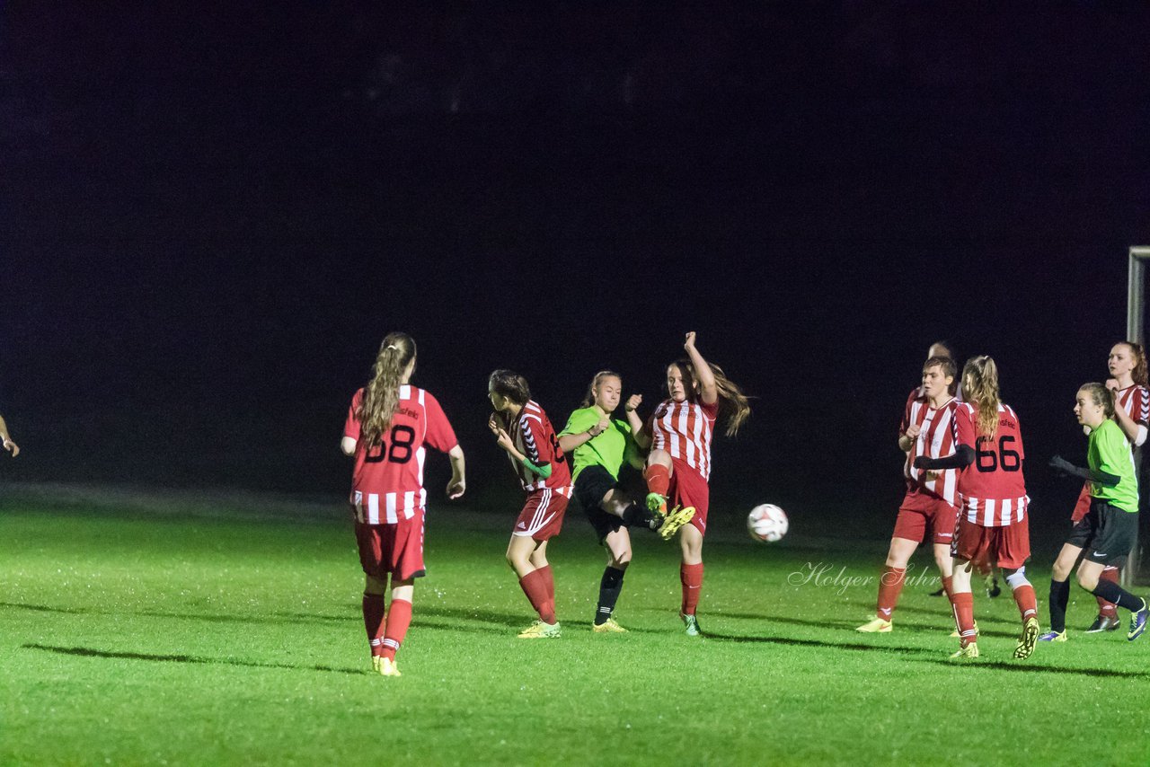 Bild 204 - B-Juniorinnen TuS Tensfeld - MTSV Olympia Neumnster : Ergebnis: 4:1